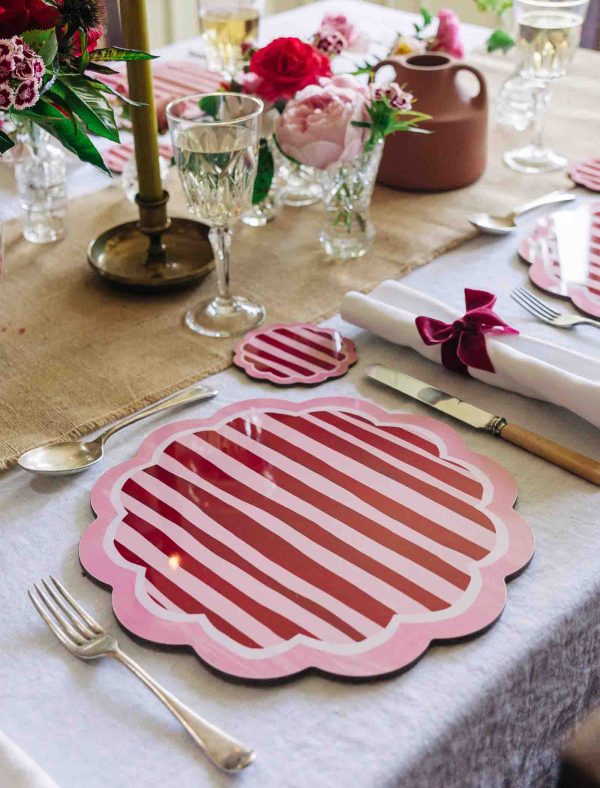 Pink Scallop Placemat web 2