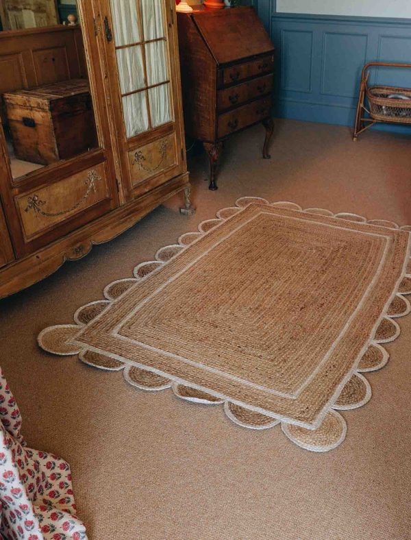 White jute scalloped rug 180x120 web 2